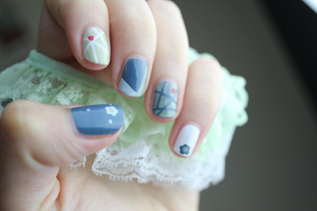 Simple Nail Art Designs
