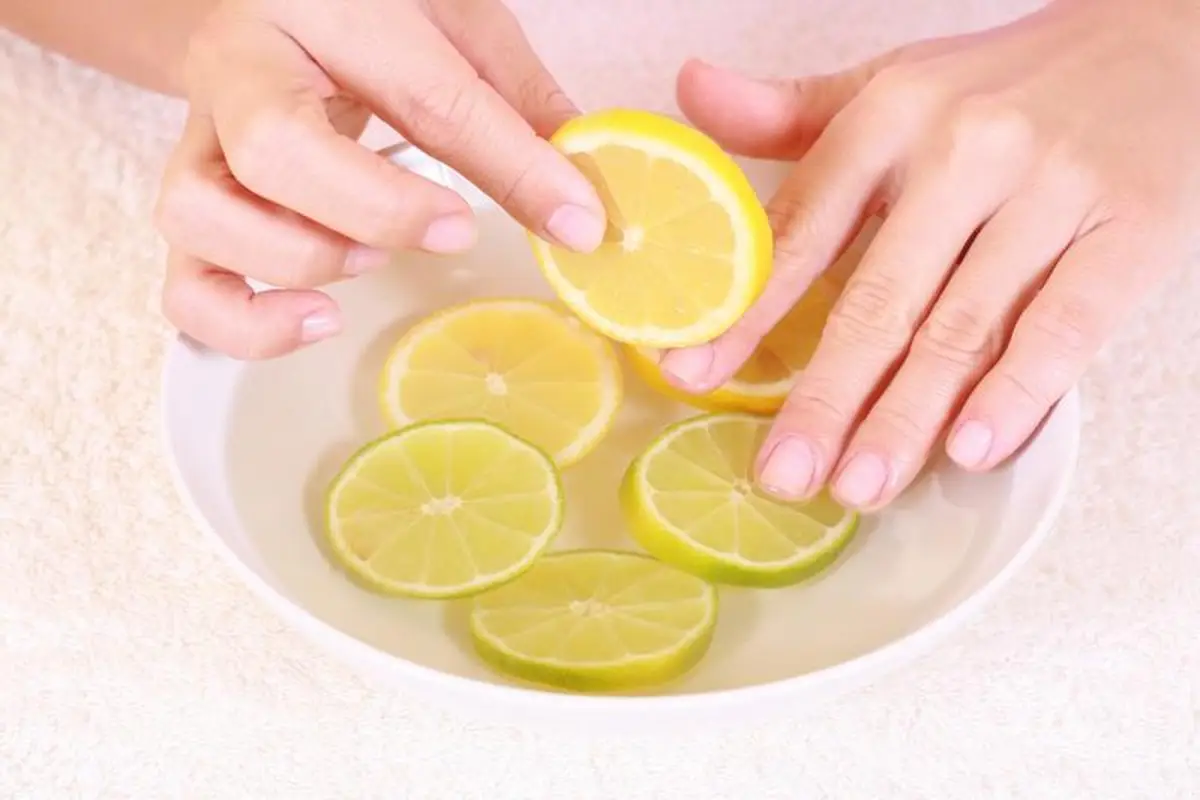 how to clean nails at home