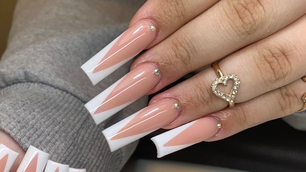 How To Grow Long Nails Naturally for Beginners