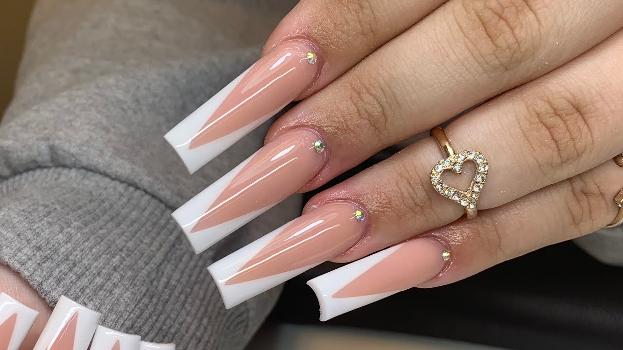 How To Grow Long Nails Naturally for Beginners
